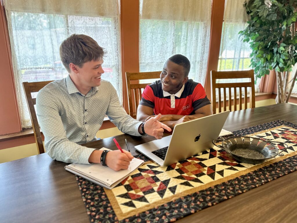 Cody Pithan with his colleague Steven in the Lime Valley offices.