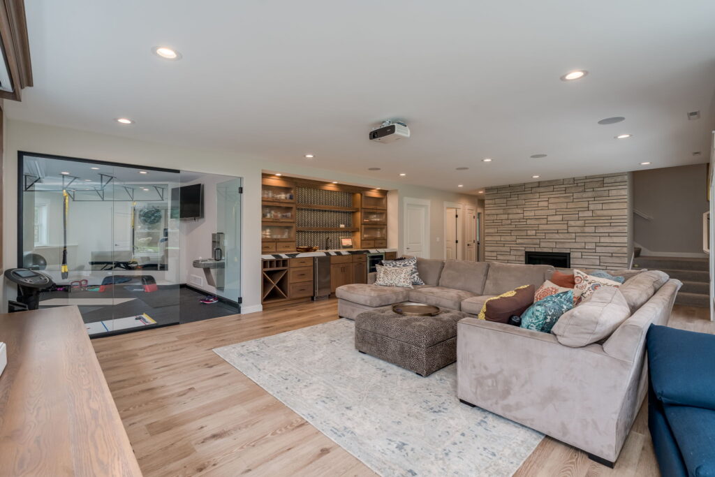 46-web-or-mls-1005-applewood-ct